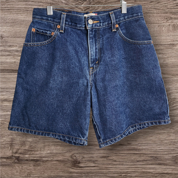 Levi's Pants - Levi Jeans 100% cotton no stretch high rise mom jean shorts woman's size 6